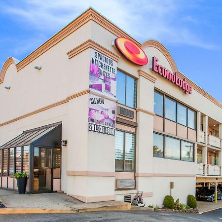 Super 8 By Wyndham Meadowlands Hotel Carlstadt Buitenkant foto