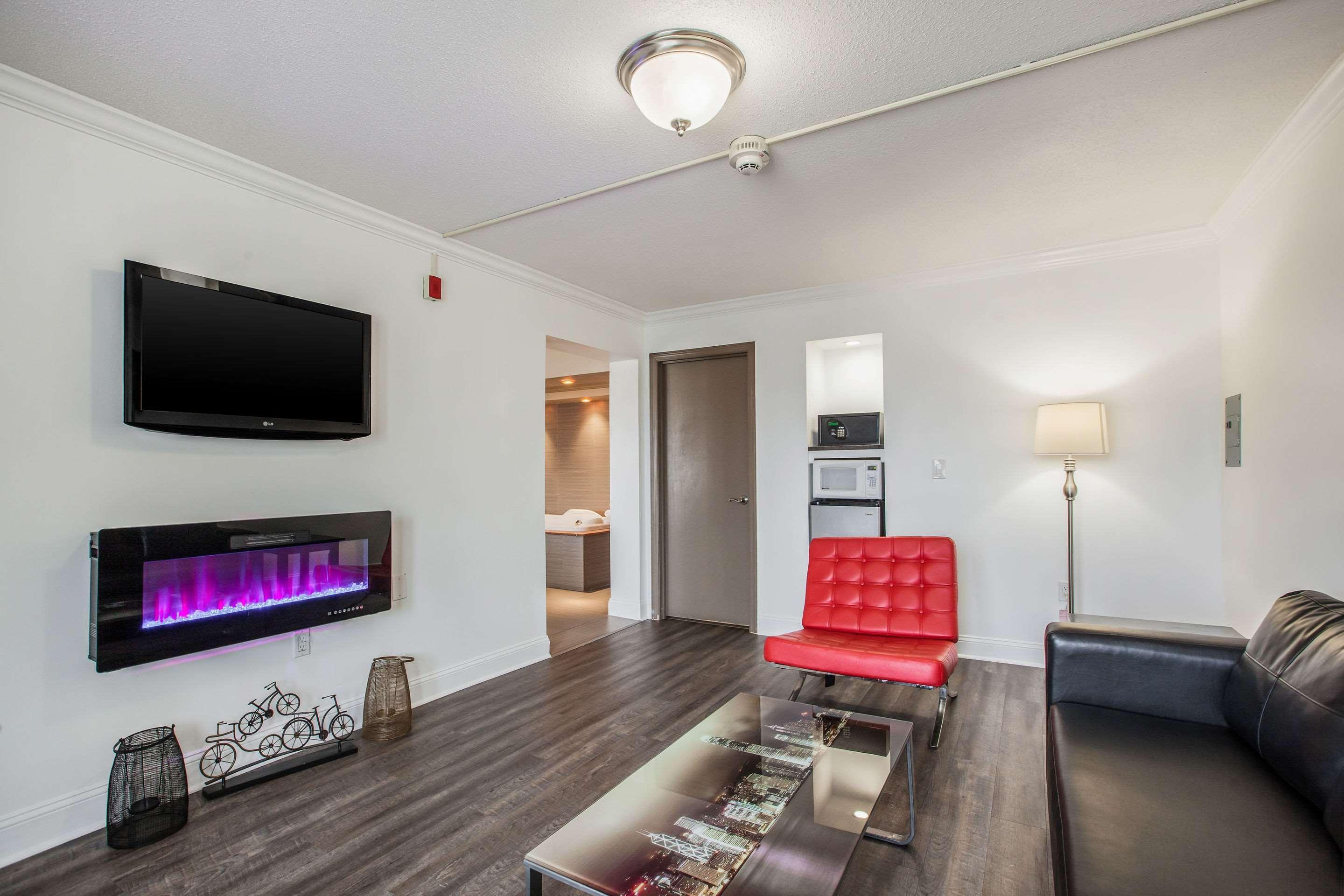 Super 8 By Wyndham Meadowlands Hotel Carlstadt Buitenkant foto