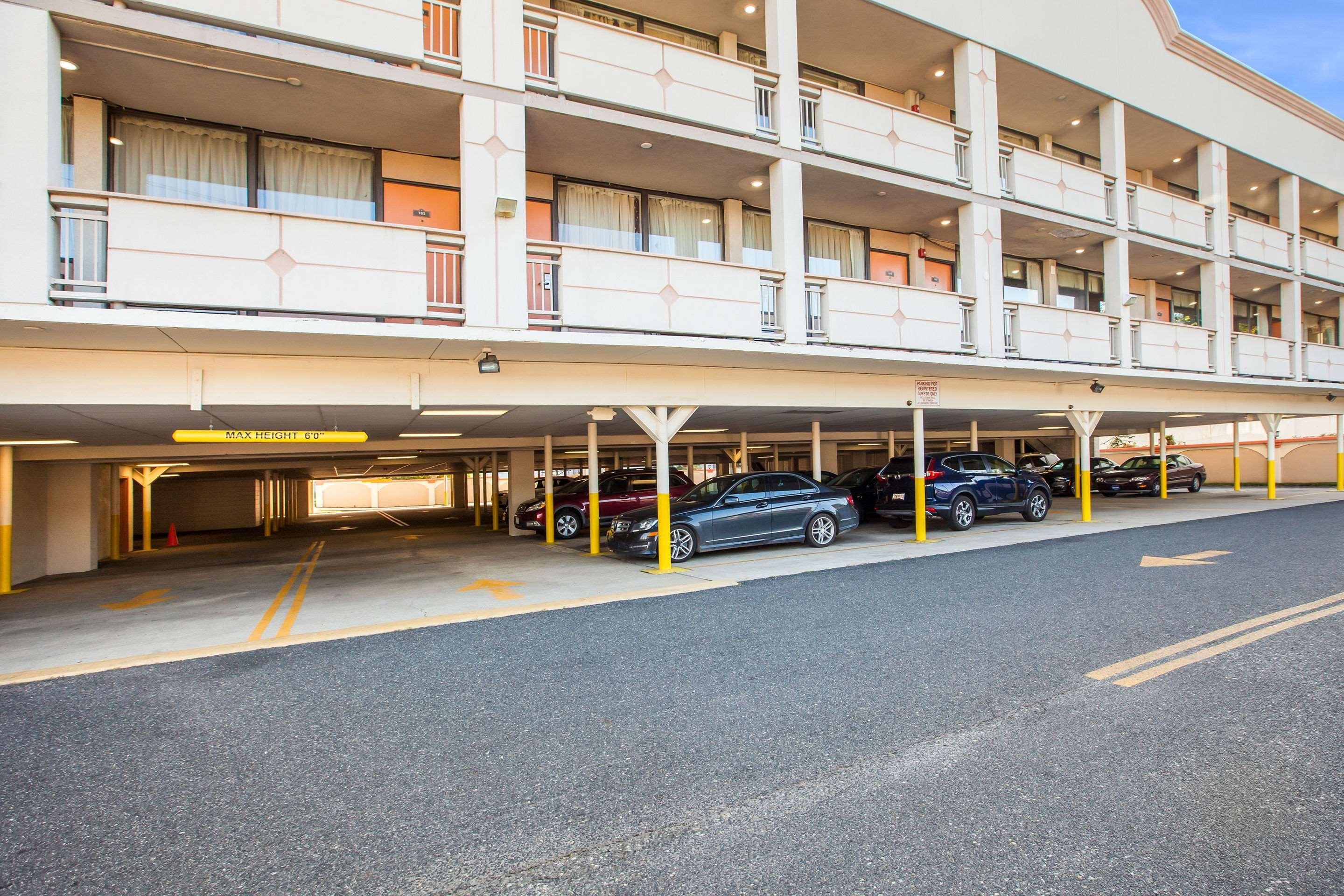 Super 8 By Wyndham Meadowlands Hotel Carlstadt Buitenkant foto